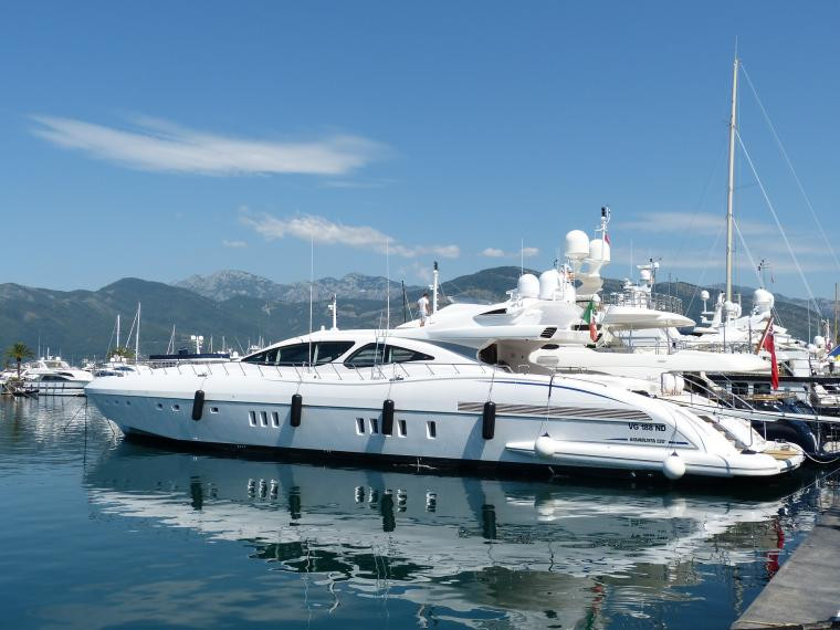 Own or chartered yacht - which is better, what to choose?